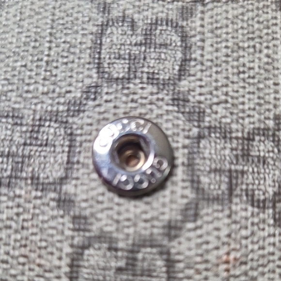 Gucci Tan and Brown Card Holder - Picture 3 of 6